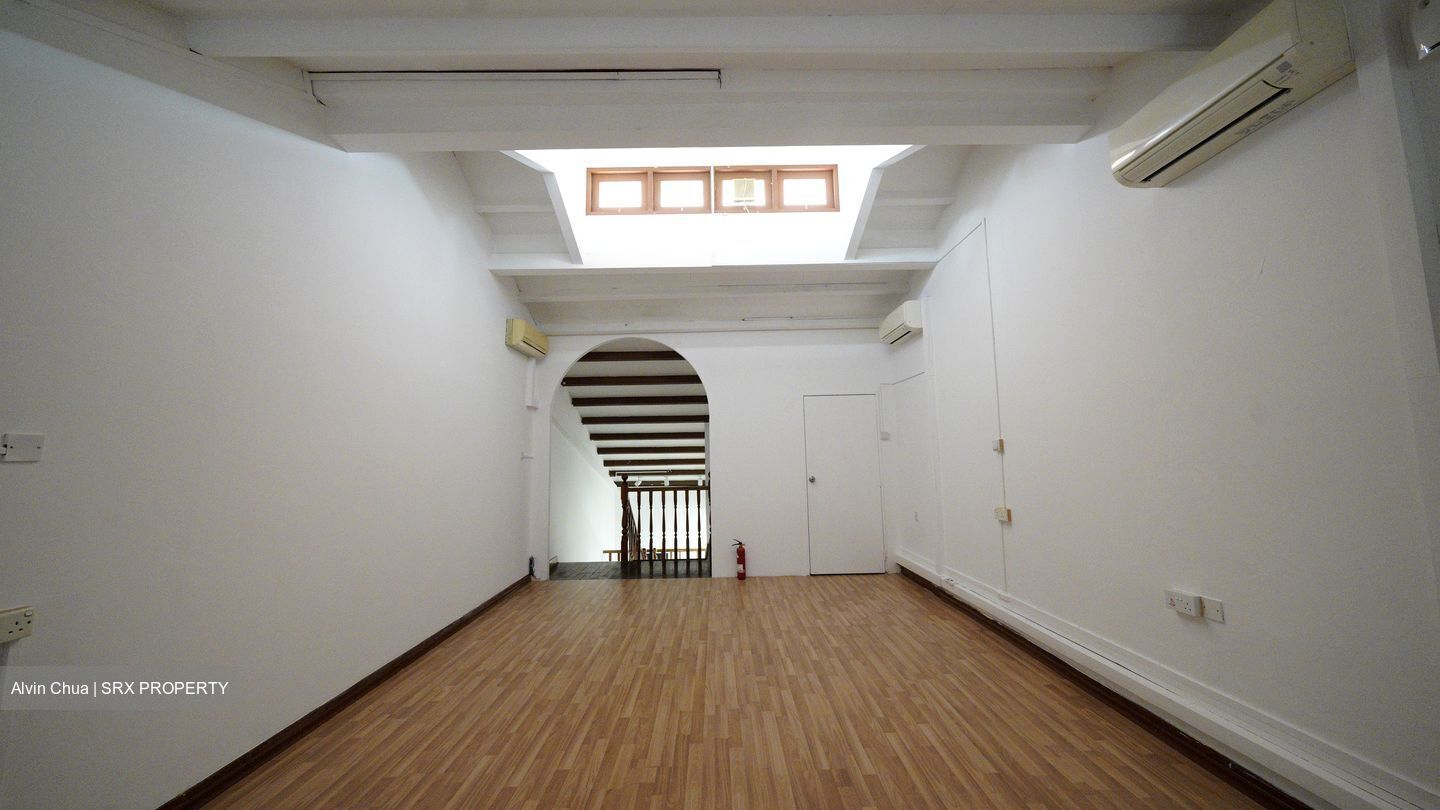 Jalan Sultan (D7), Office #501702881